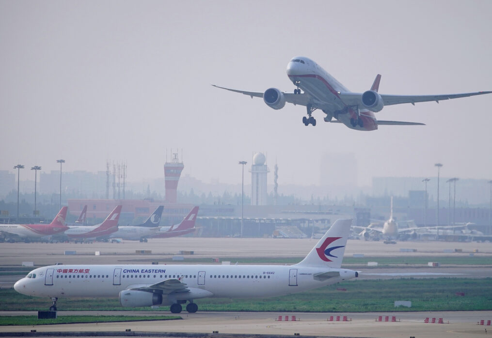 China’s domestic airlines lost over six billion dollars in 2021, but logistics are booming