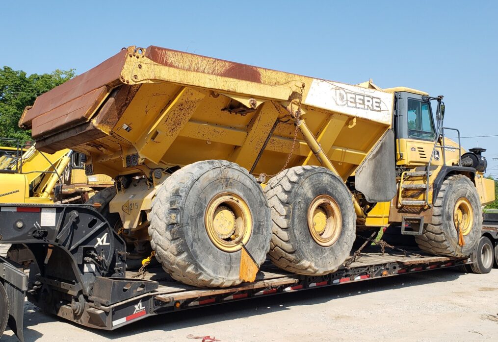 How to Avoid Extra Costs When Shipping Heavy Equipment