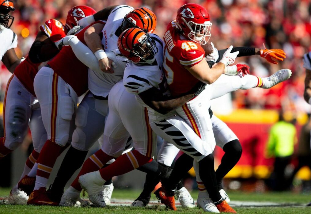 Mike Burton explains how AFC title game loss continues to motivate Chiefs