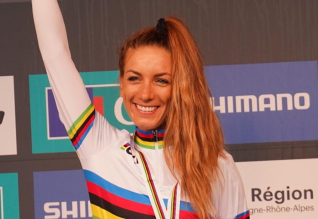 Ferrand Prevot destroys rivals to win second MTB world title in 48 hours