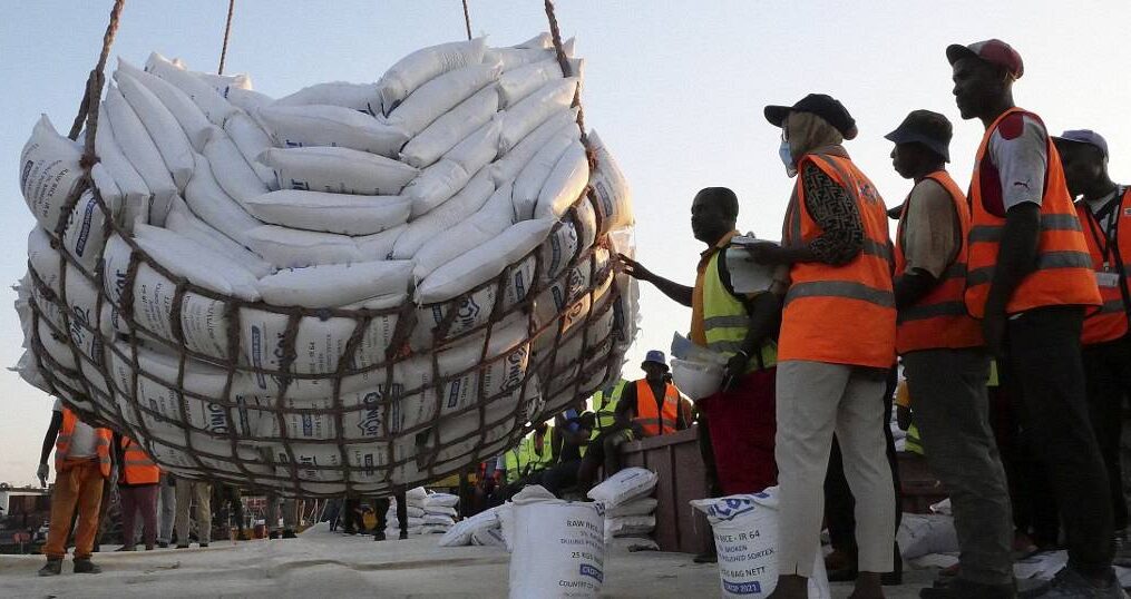 Rice shipment brings relief to shortage-hit Comoros
