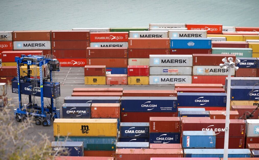 NZ missing out as global shipping costs ease